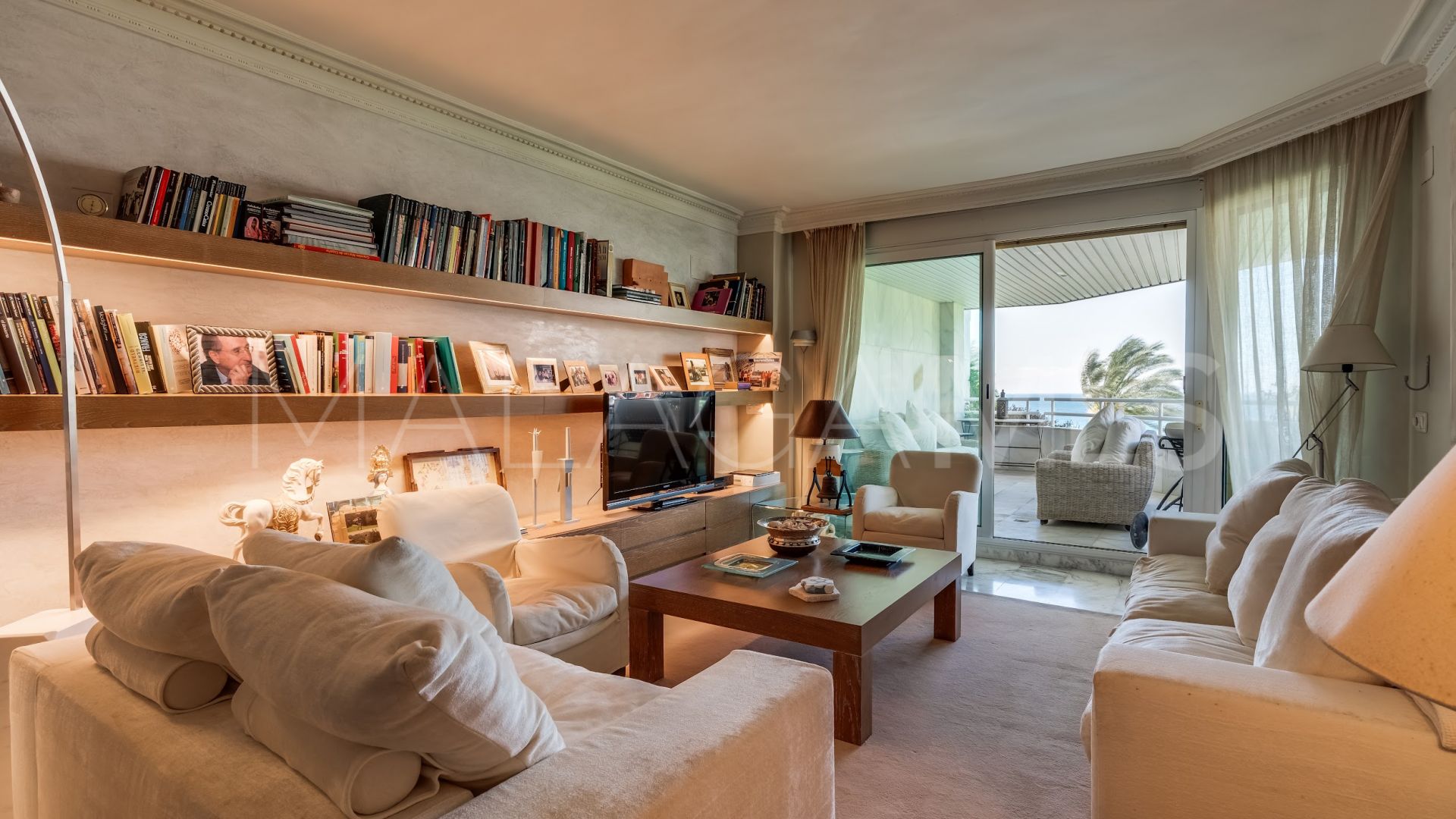 For sale apartment with 2 bedrooms in Playa Esmeralda