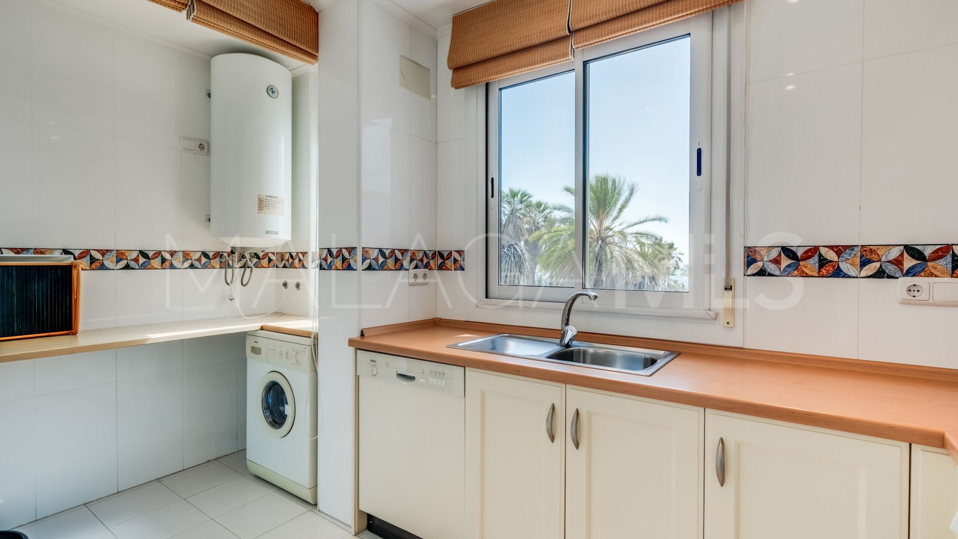 For sale apartment with 2 bedrooms in Playa Esmeralda