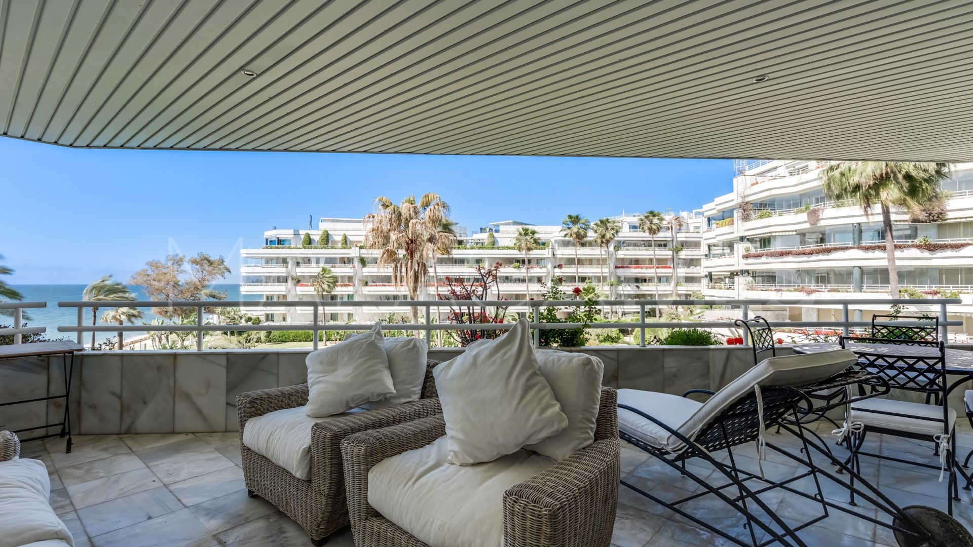 For sale apartment with 2 bedrooms in Playa Esmeralda