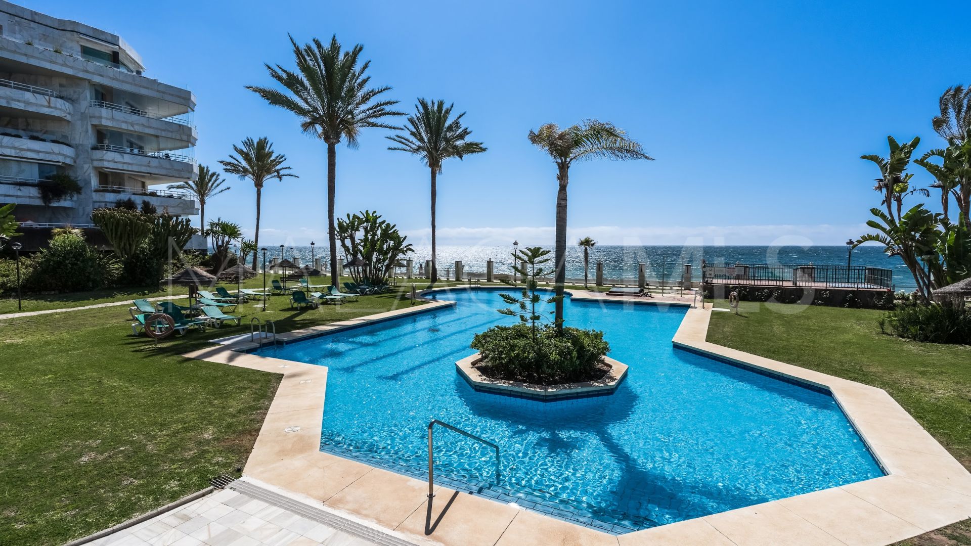 For sale apartment with 2 bedrooms in Playa Esmeralda