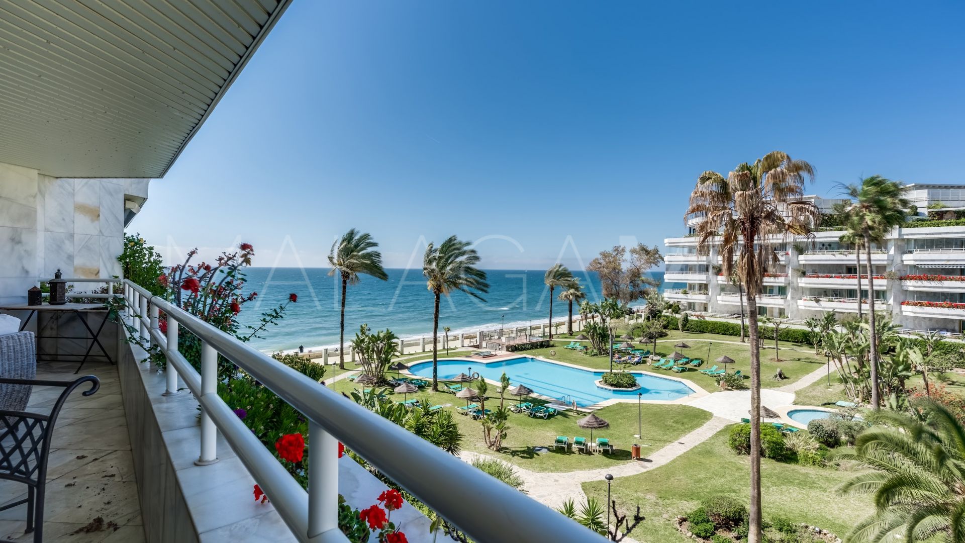 For sale apartment with 2 bedrooms in Playa Esmeralda