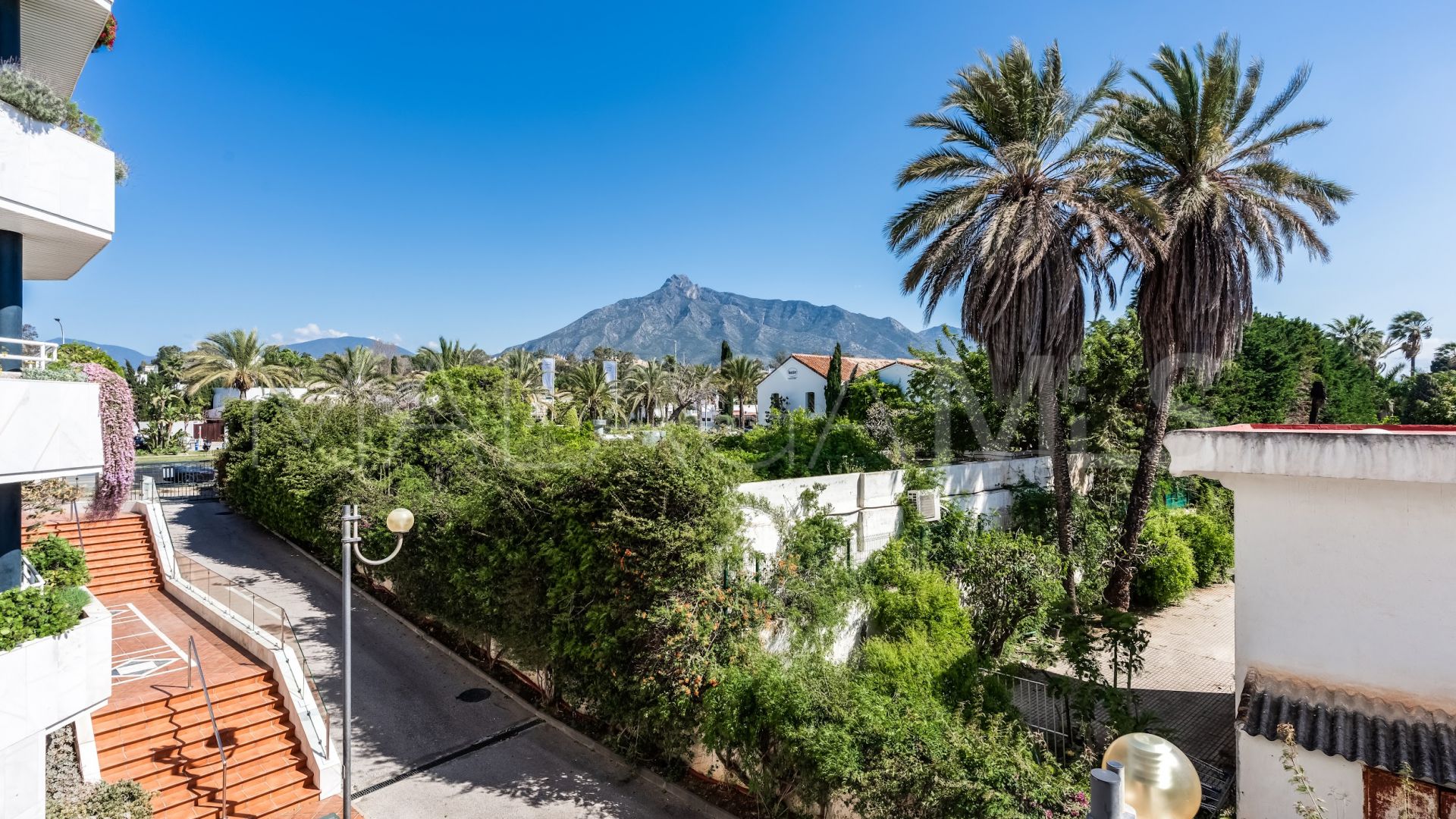 For sale apartment with 2 bedrooms in Playa Esmeralda