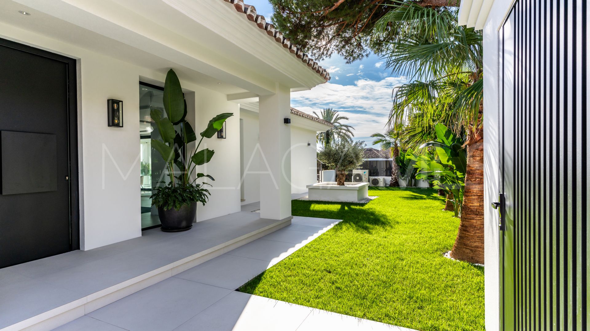 Villa for sale in Marbesa
