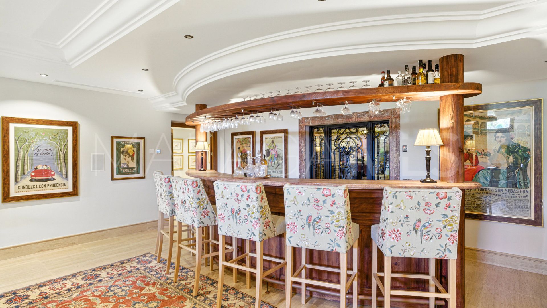 Villa for sale in Las Lomas del Marbella Club
