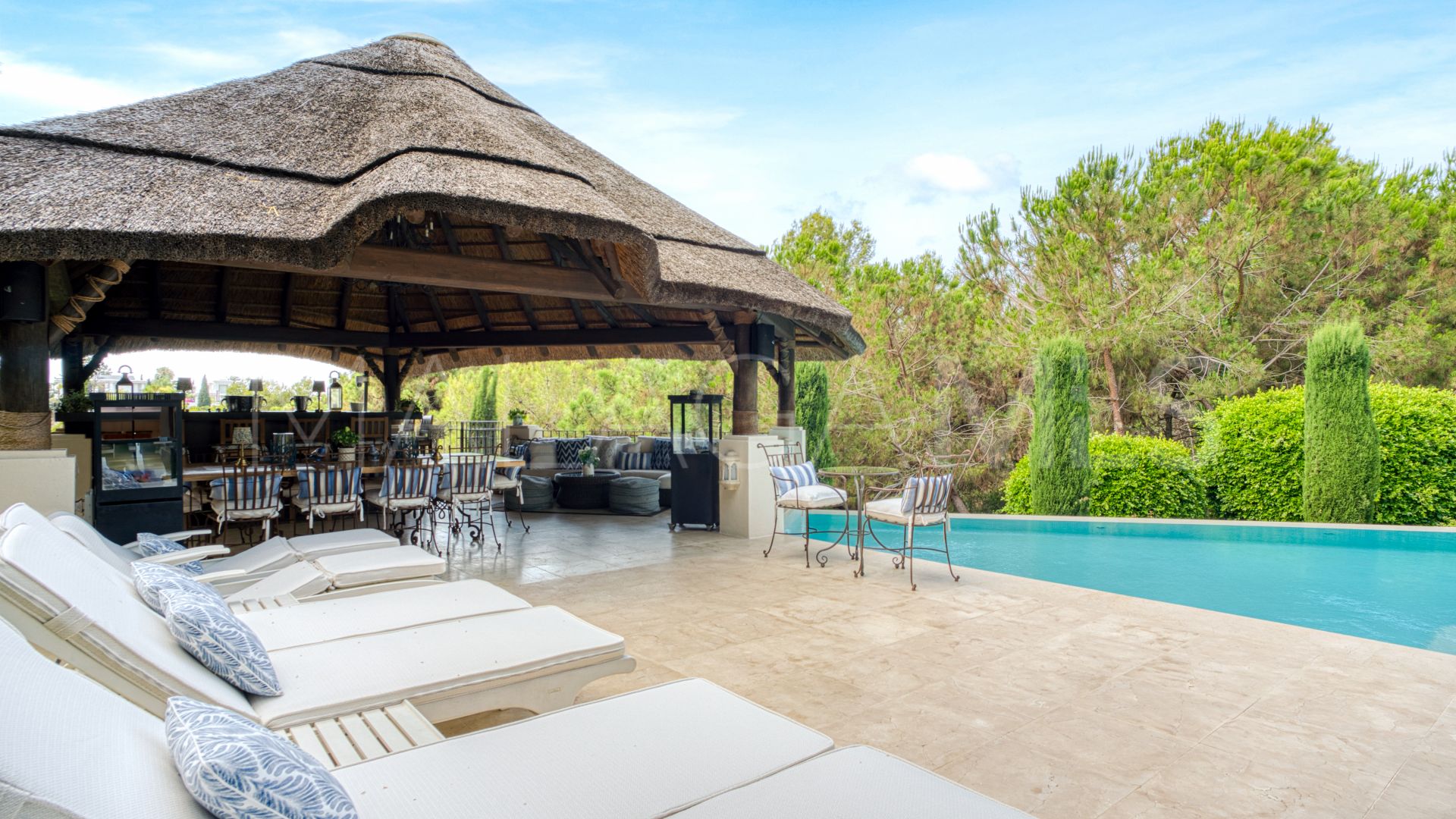 Villa for sale in Las Lomas del Marbella Club