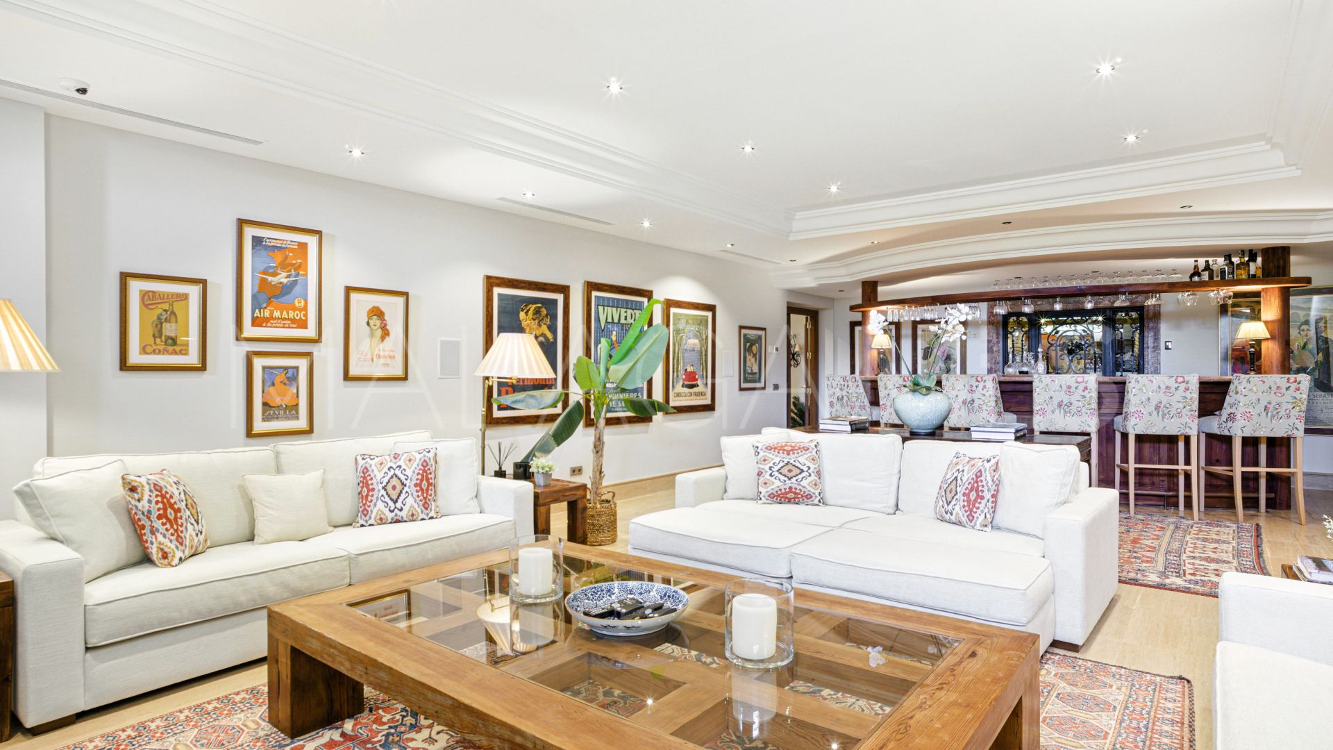 Villa for sale in Las Lomas del Marbella Club