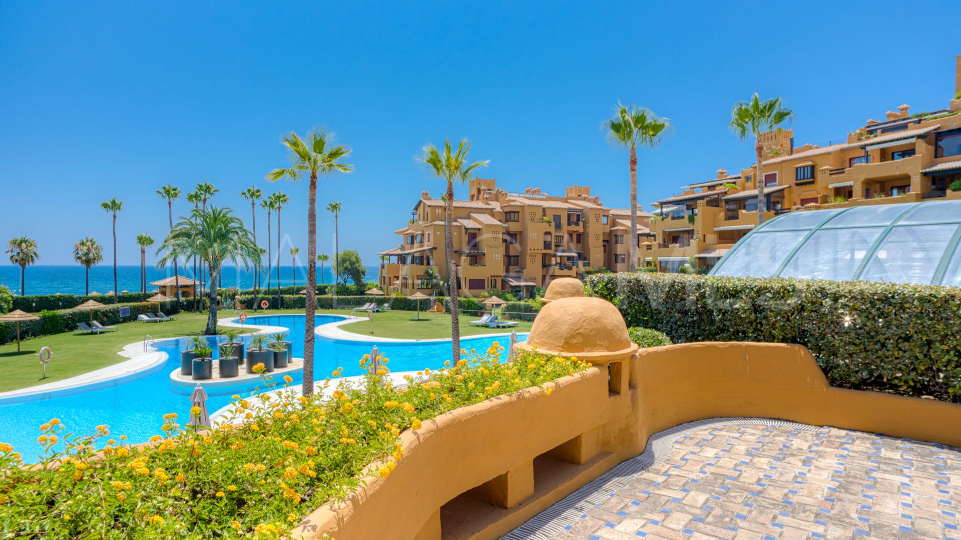 For sale Los Granados del Mar ground floor apartment with 4 bedrooms