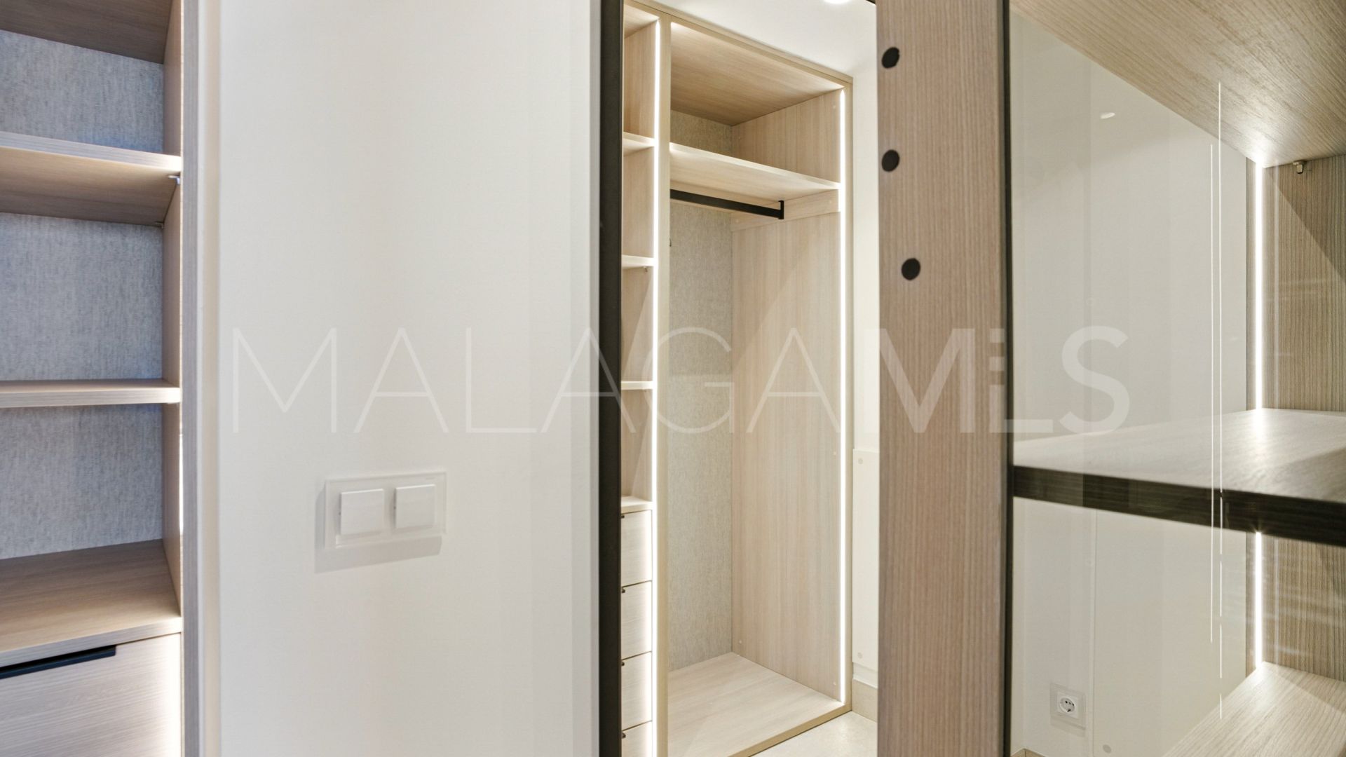 For sale Menara Beach ground floor apartment