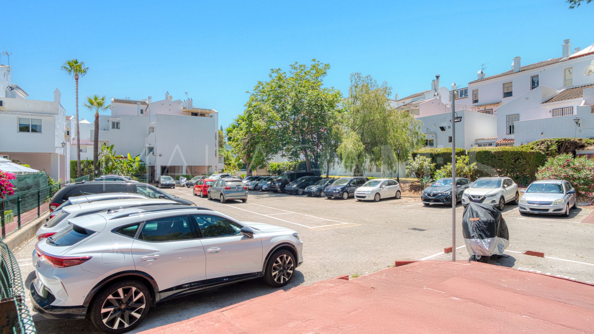 Lägenhet for sale in Parque Elviria