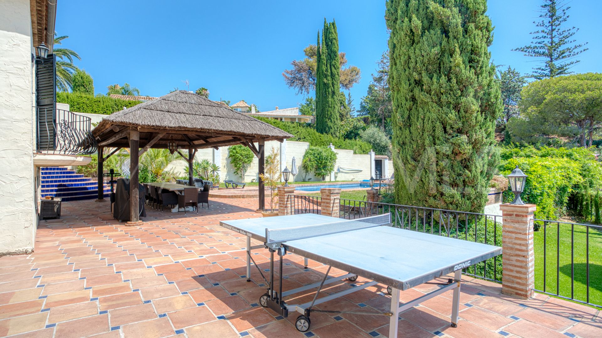 Villa for sale in Estepona Hills