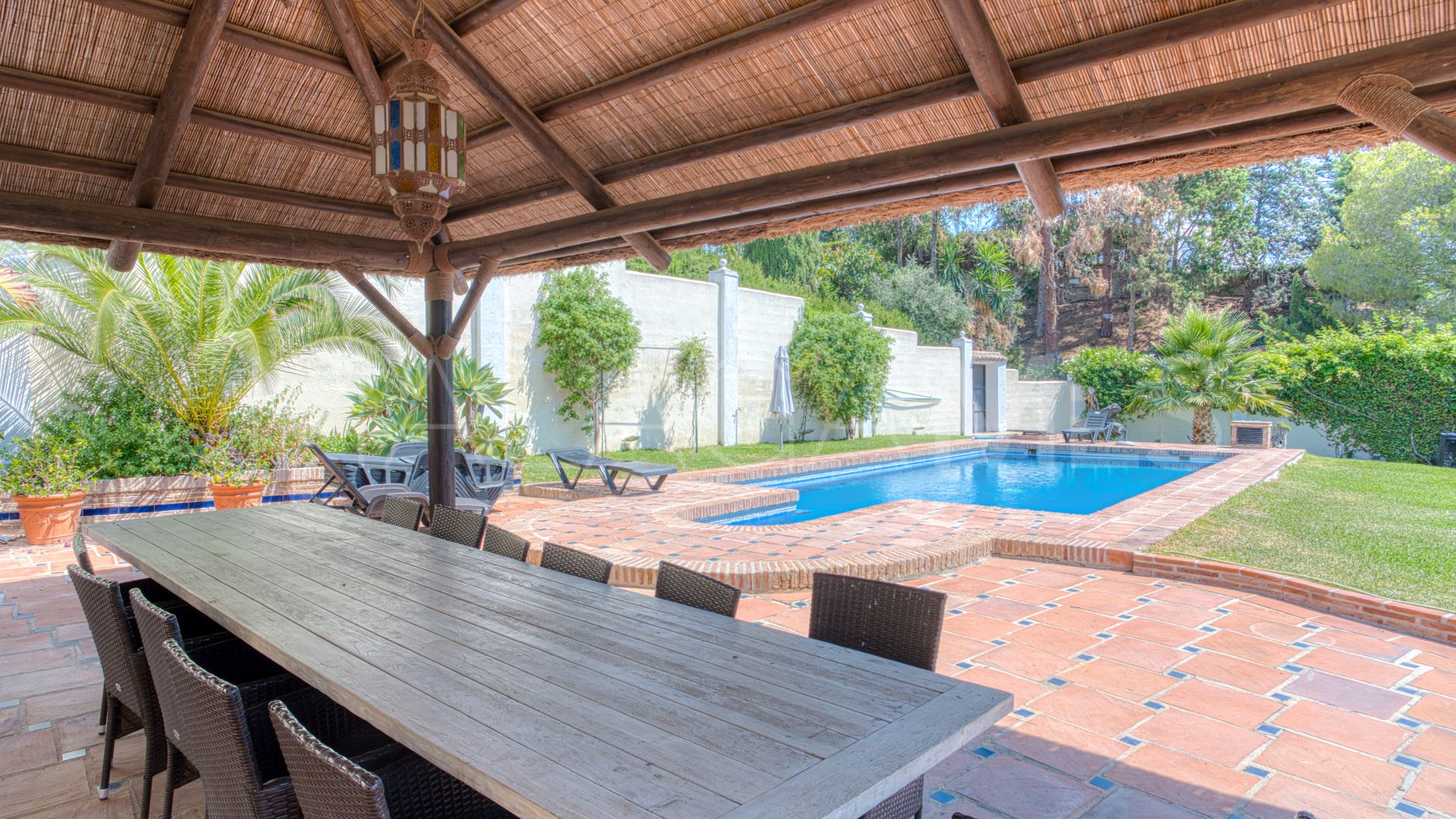 Villa for sale in Estepona Hills