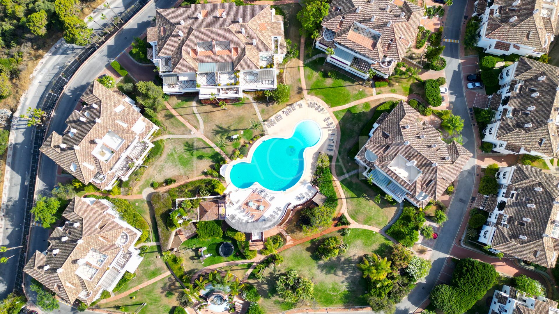Duplex penthouse for sale in Monte Paraiso