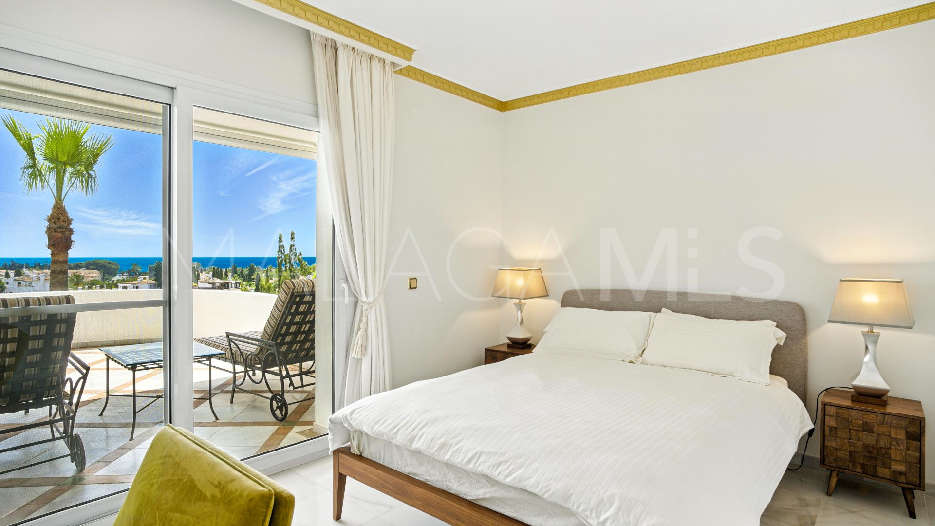 Duplex penthouse for sale in Monte Paraiso