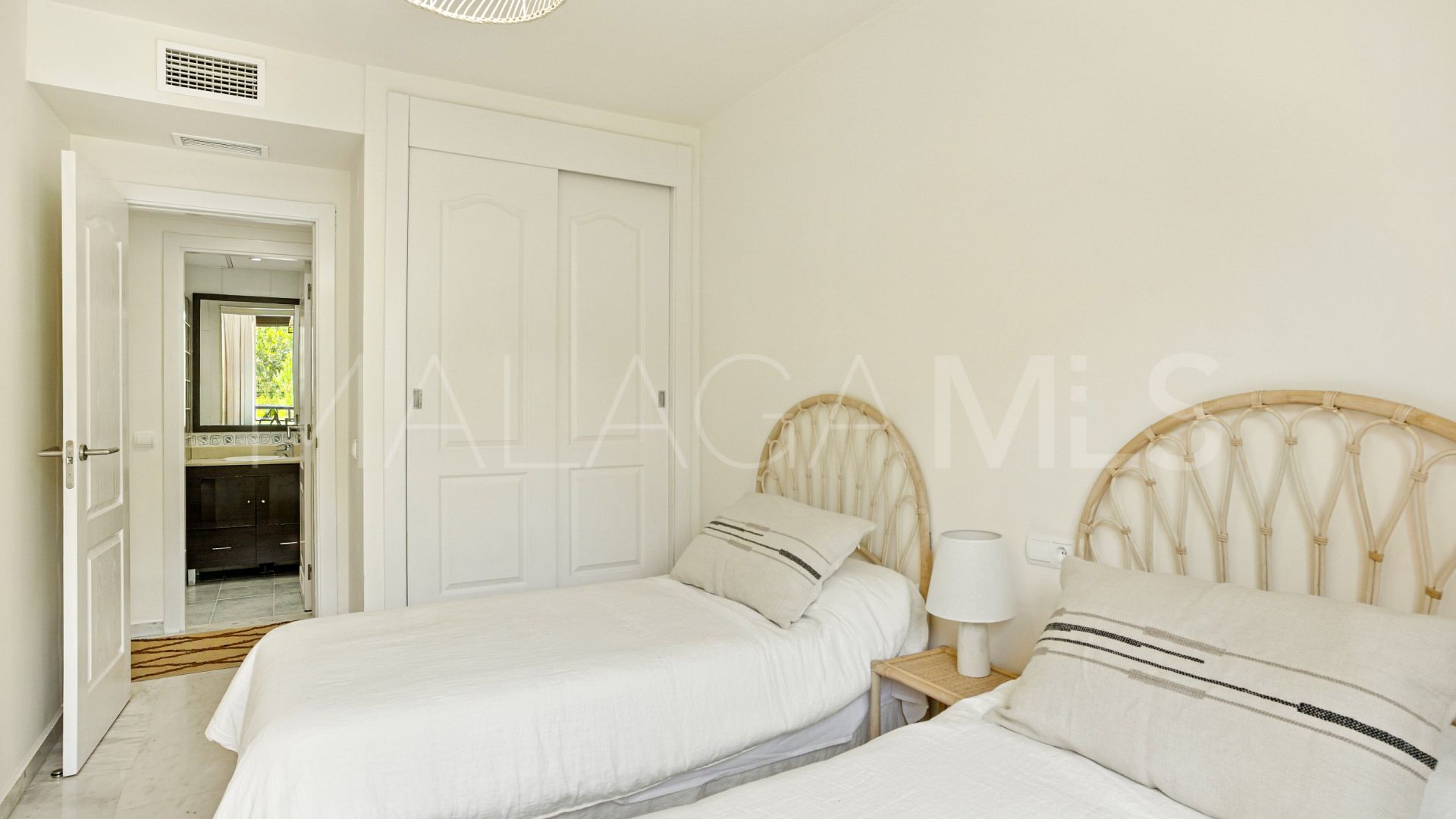 Duplex penthouse for sale in Costa Nagüeles III