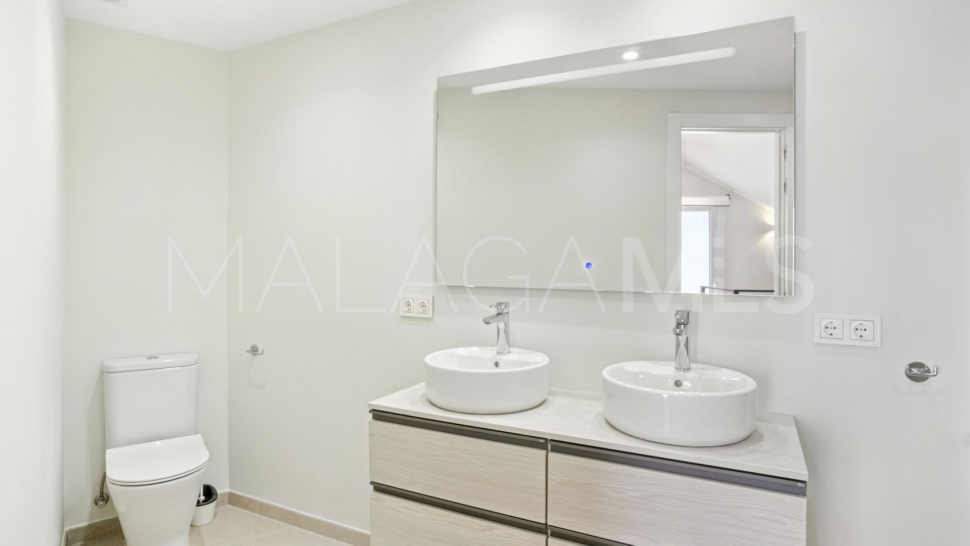 For sale San Pedro de Alcantara 4 bedrooms duplex penthouse