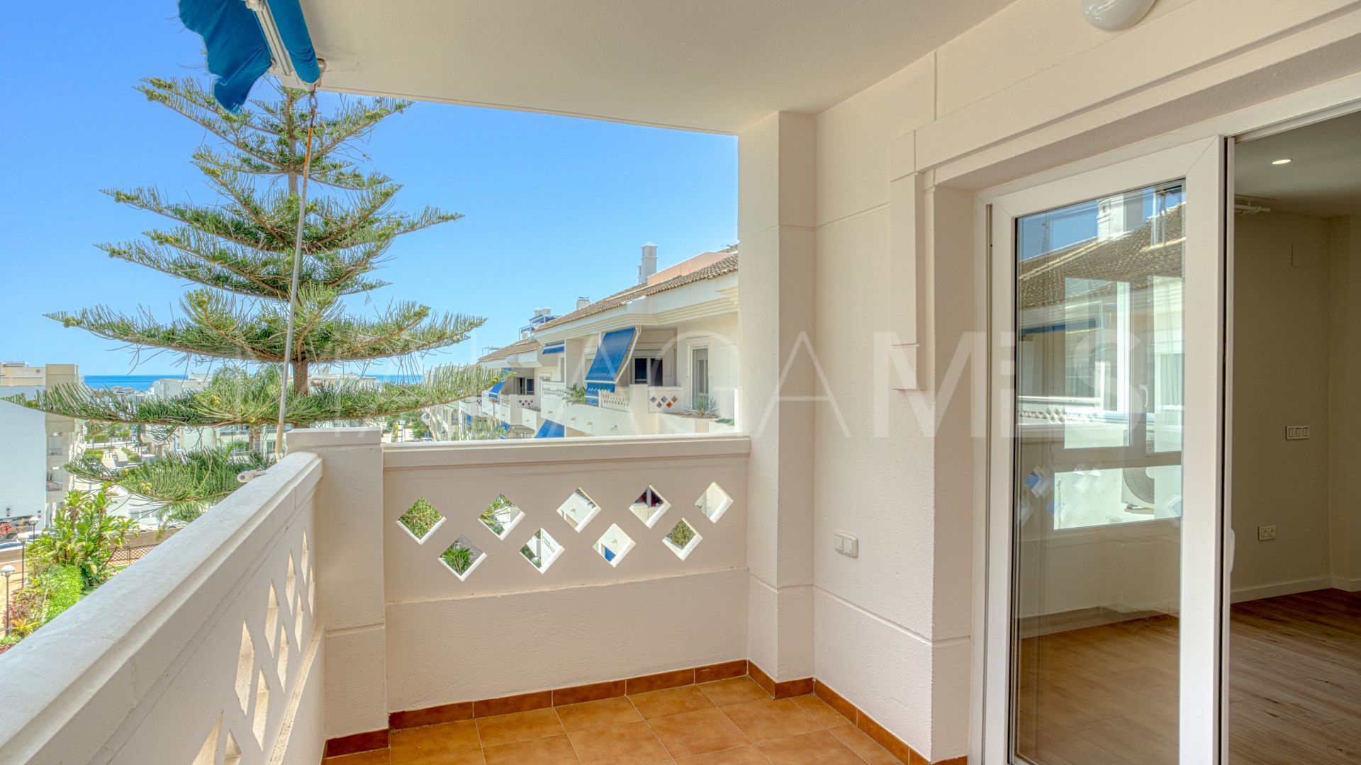 For sale San Pedro de Alcantara 4 bedrooms duplex penthouse