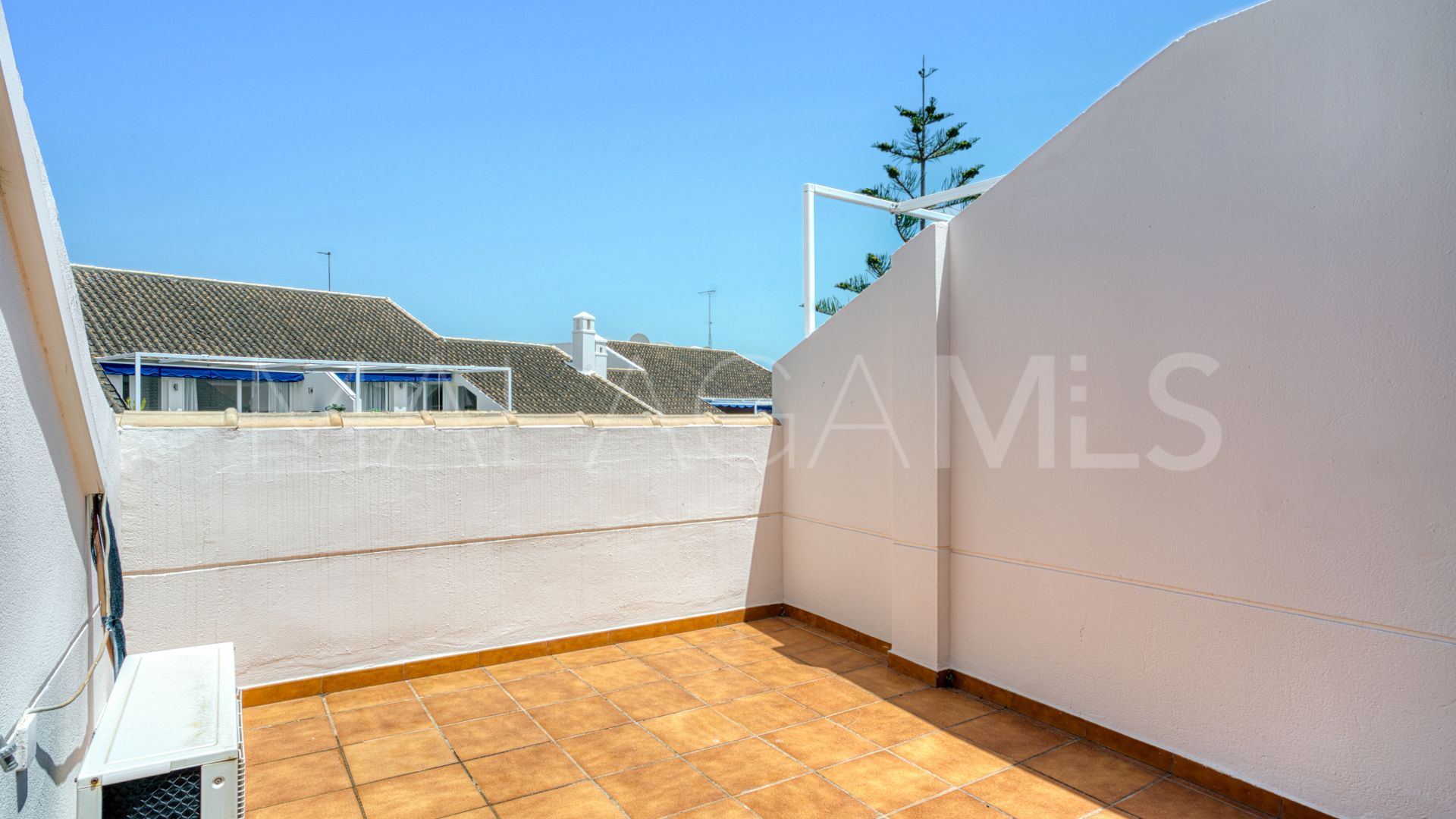 For sale San Pedro de Alcantara 4 bedrooms duplex penthouse