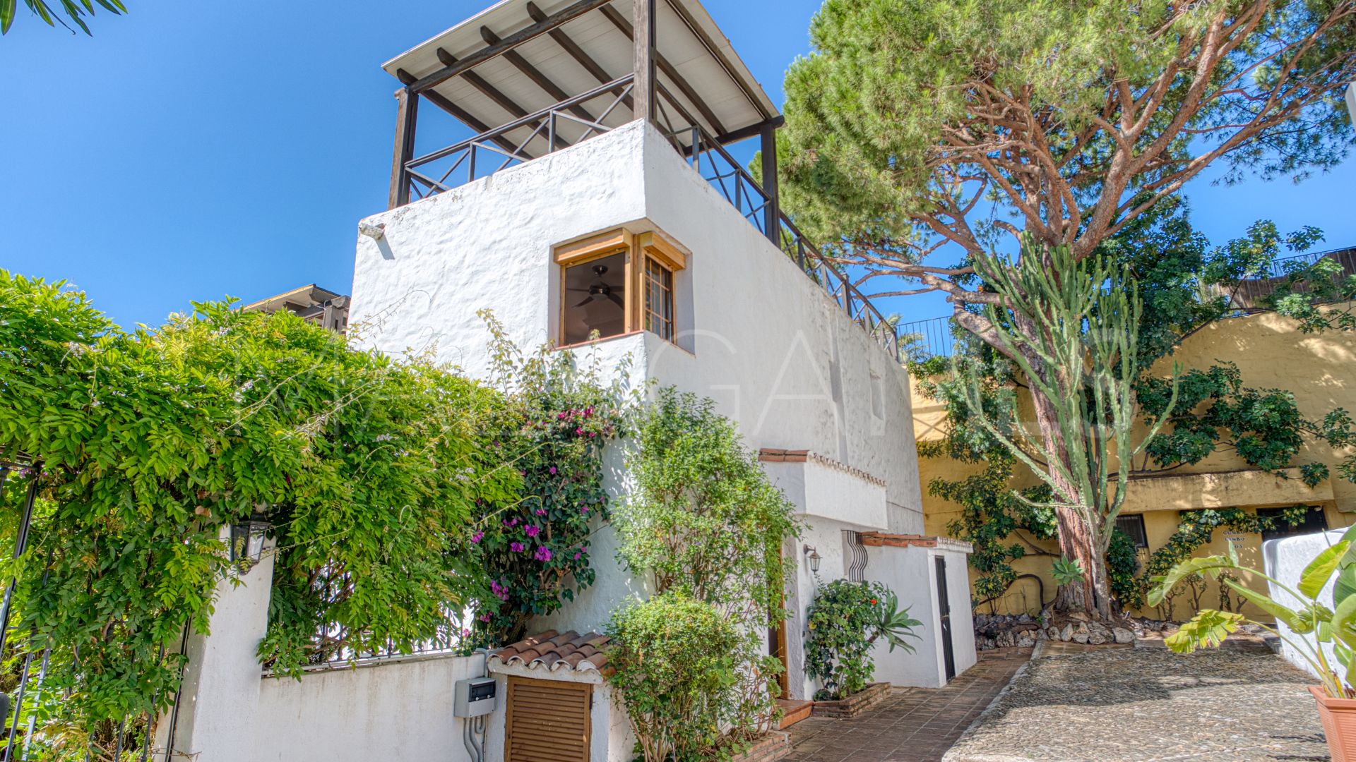 Villa for sale in Balcones de Sierra Blanca