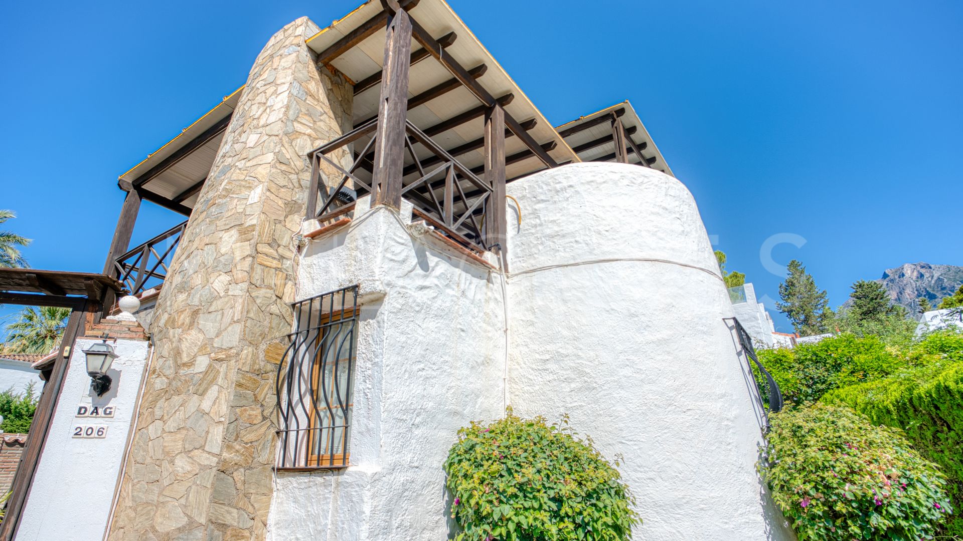 Villa for sale in Balcones de Sierra Blanca