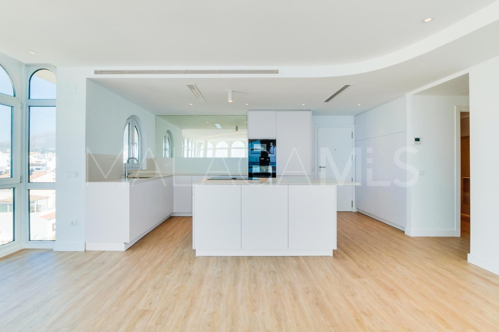 Appartement terrasse for sale in Estepona Old Town