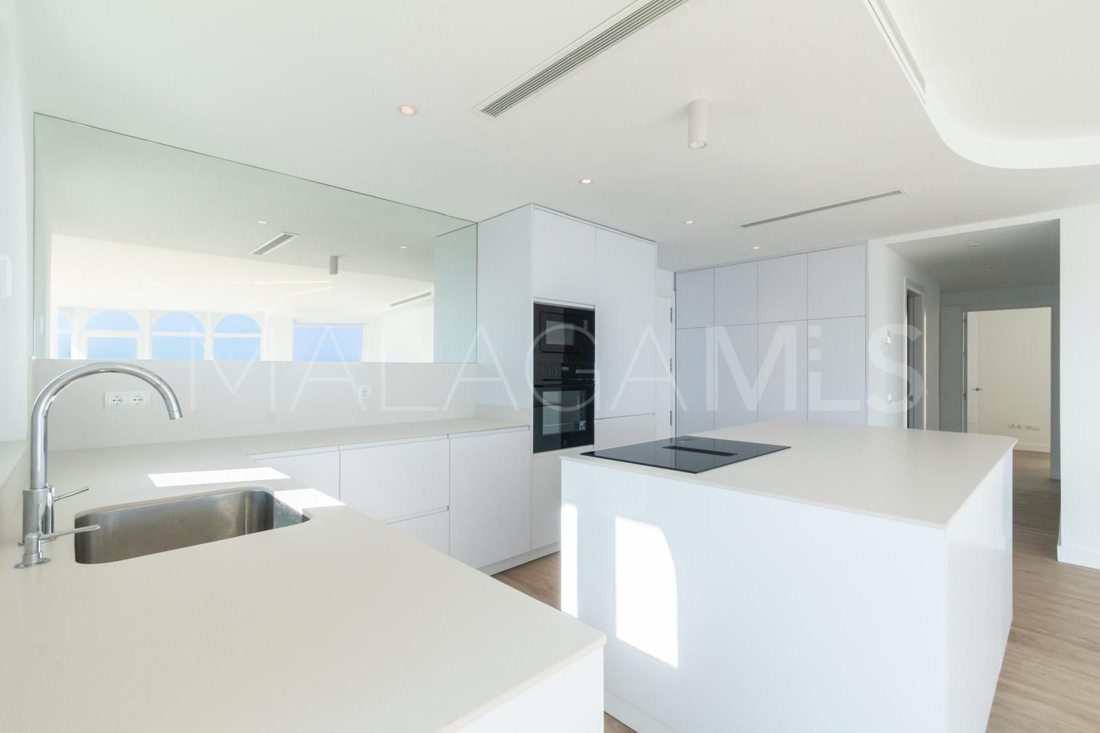 Appartement terrasse for sale in Estepona Old Town