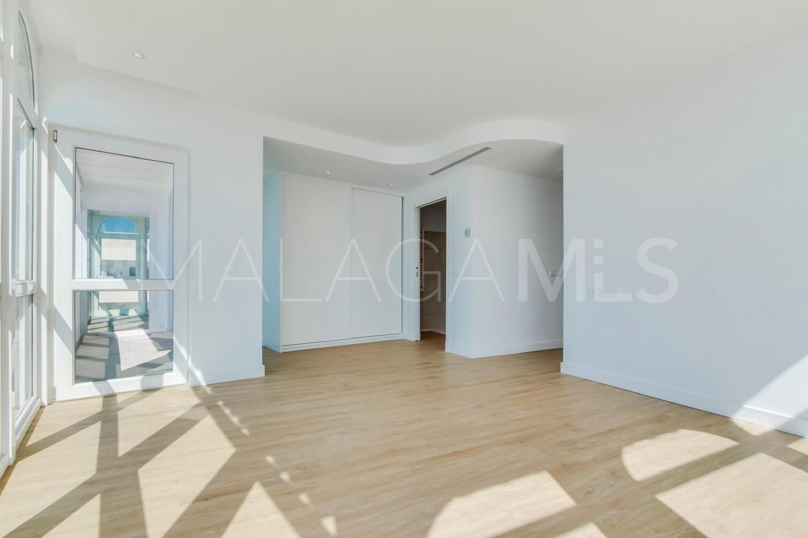 Appartement terrasse for sale in Estepona Old Town