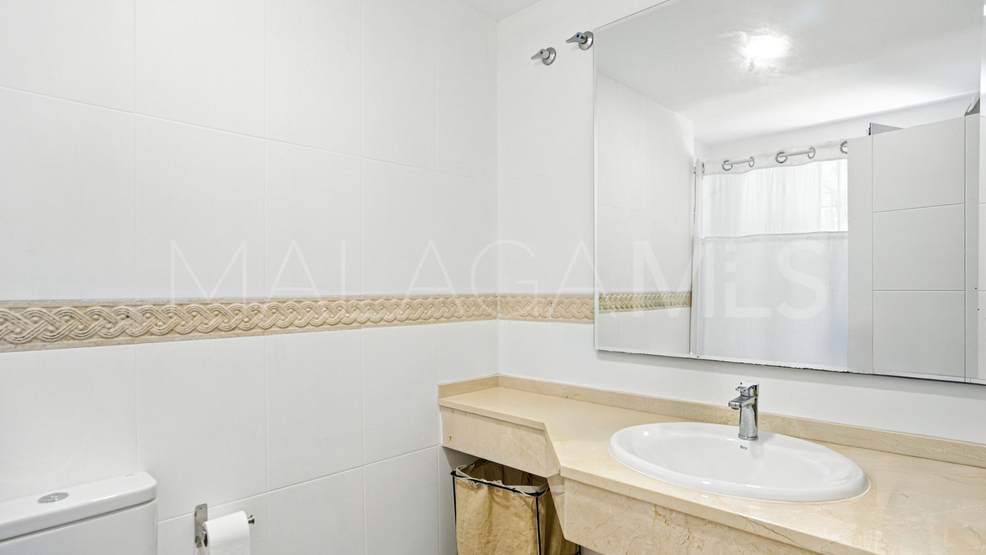 Appartement rez de chaussée for sale in Marbella Est