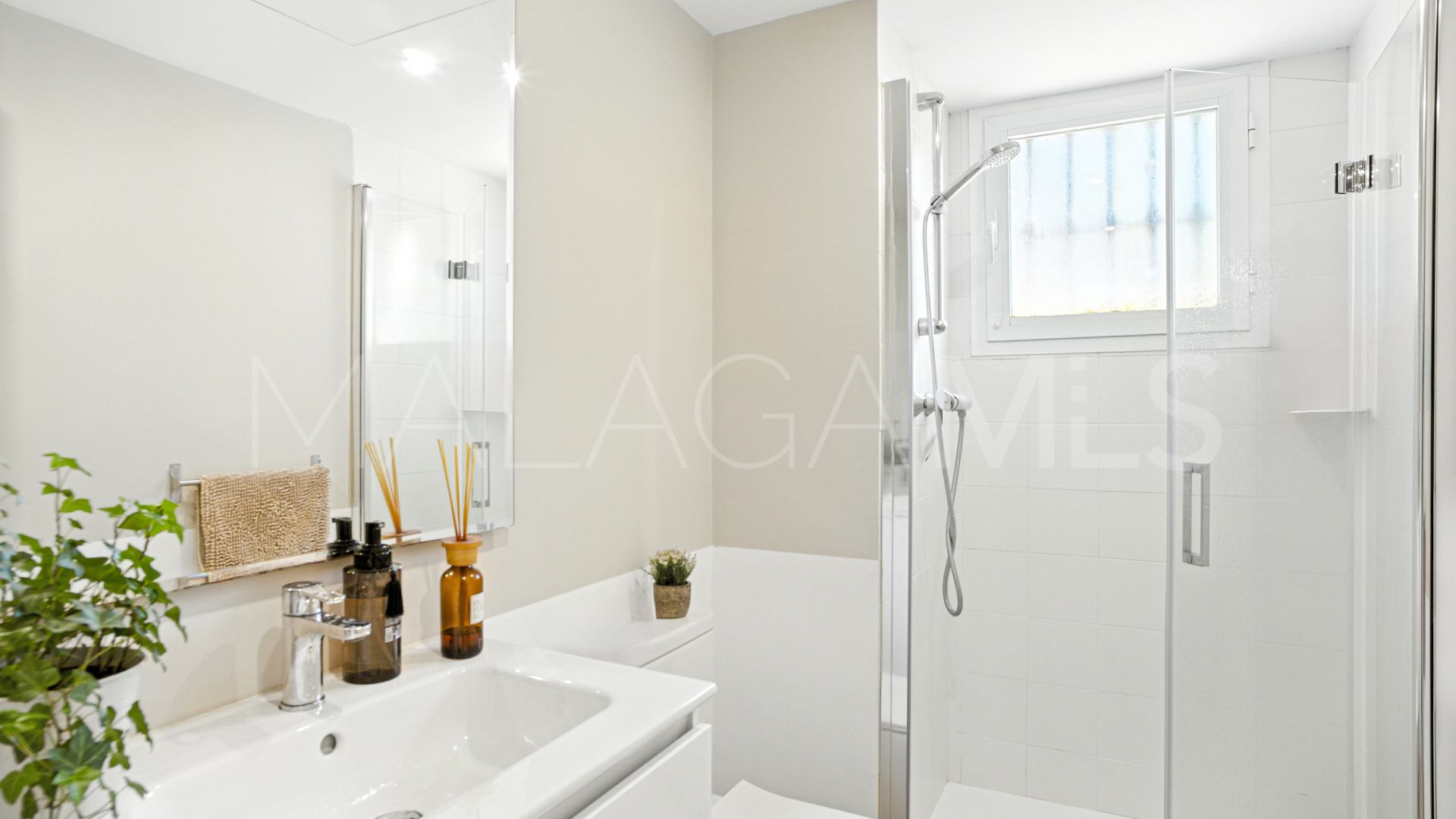 Appartement rez de chaussée for sale in Marbella Est