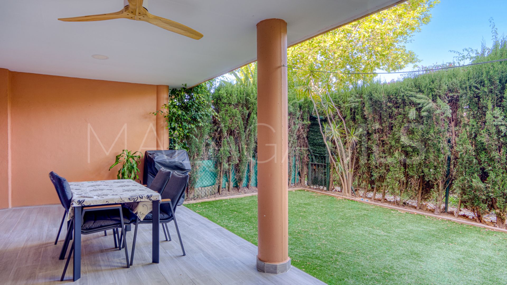 Appartement rez de chaussée for sale in Marbella Est