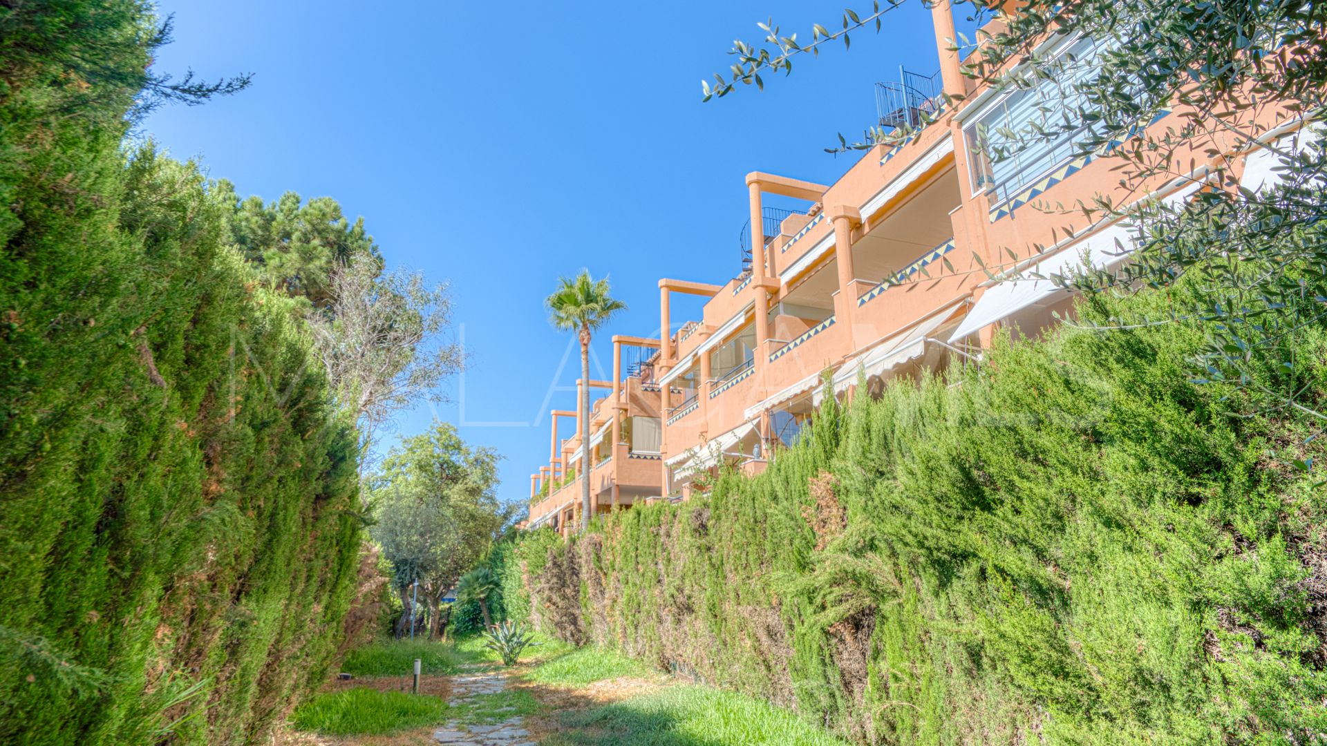 Appartement rez de chaussée for sale in Marbella Est