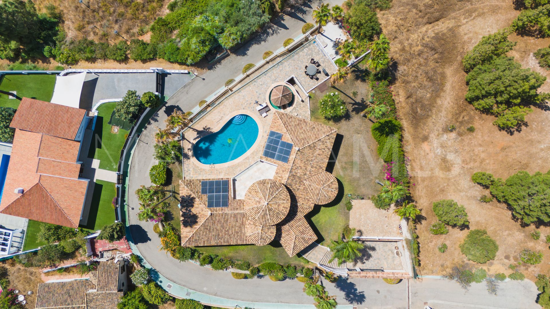 For sale villa in El Chaparral