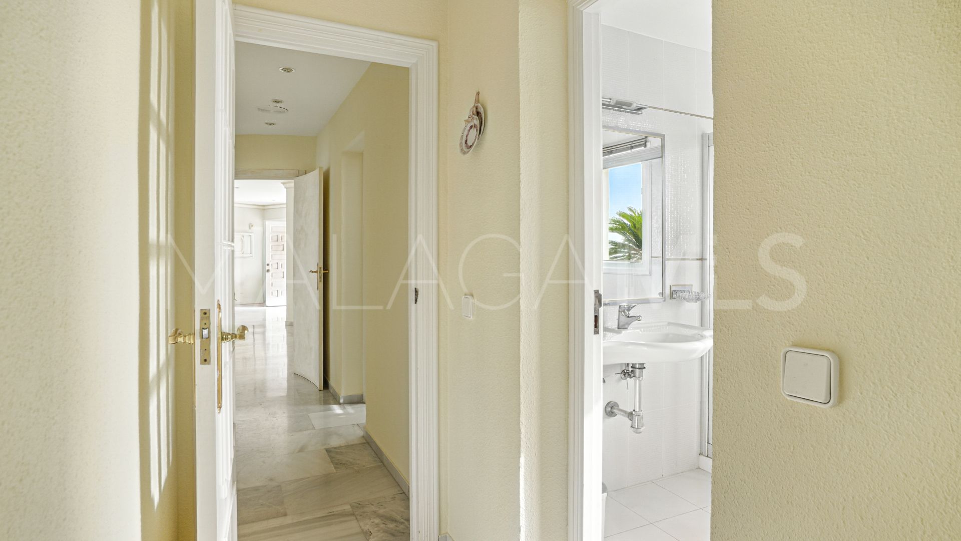 Villa with 5 bedrooms for sale in El Chaparral