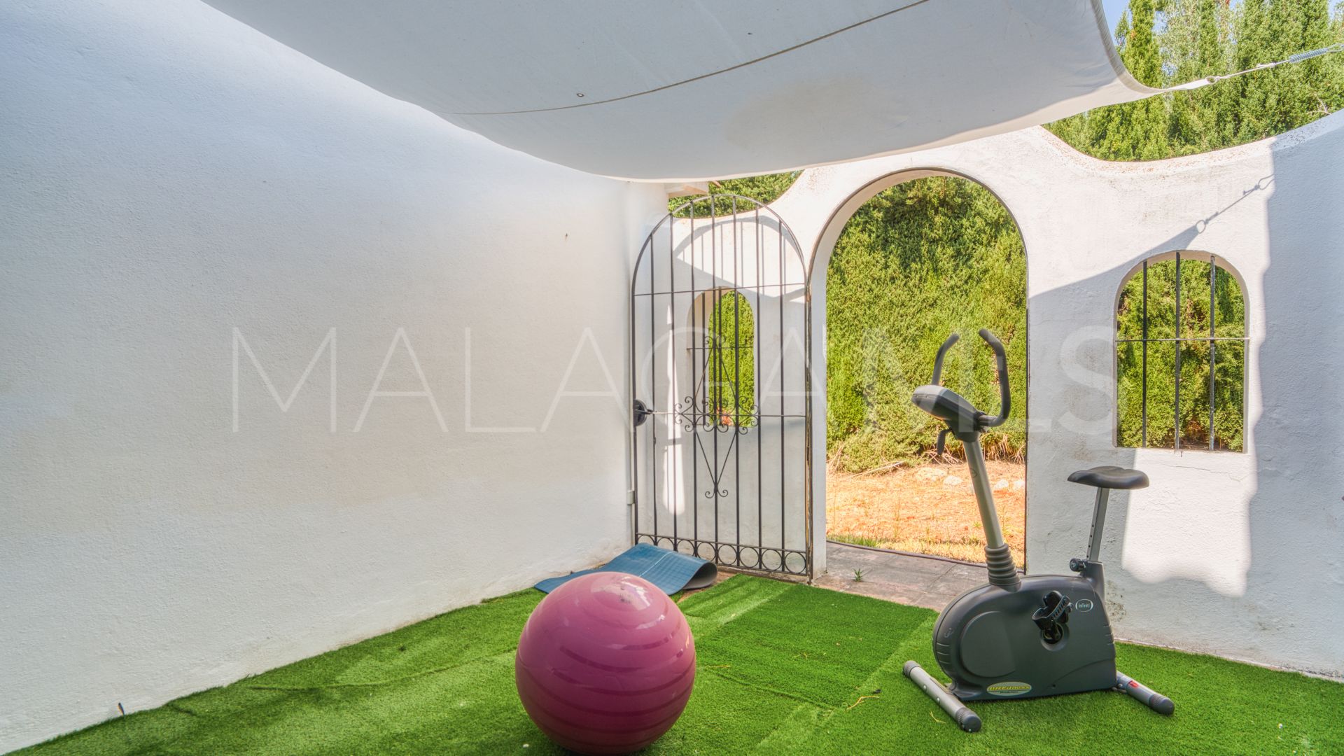 Villa for sale in Hacienda las Chapas
