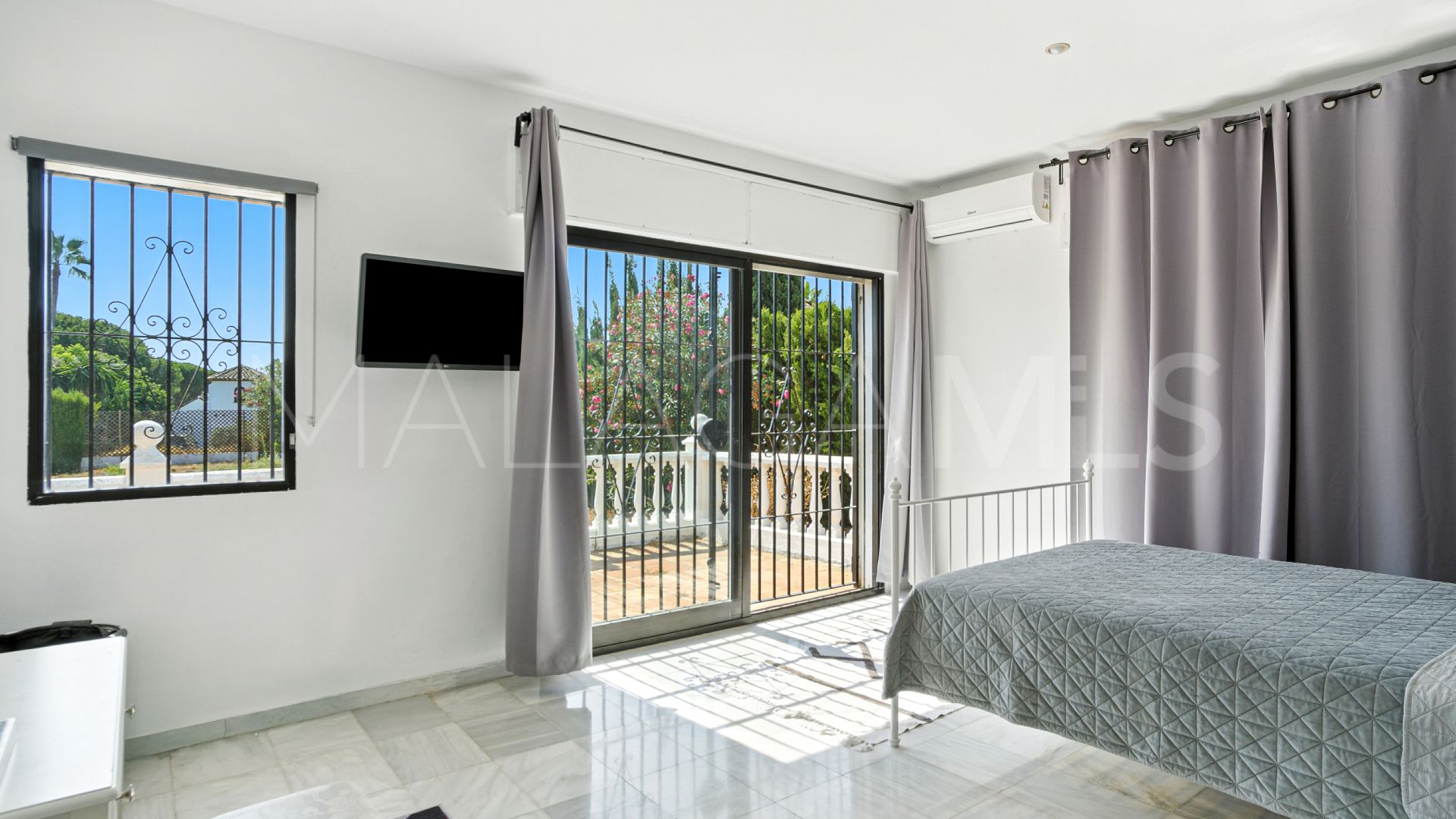 Villa for sale in Hacienda las Chapas