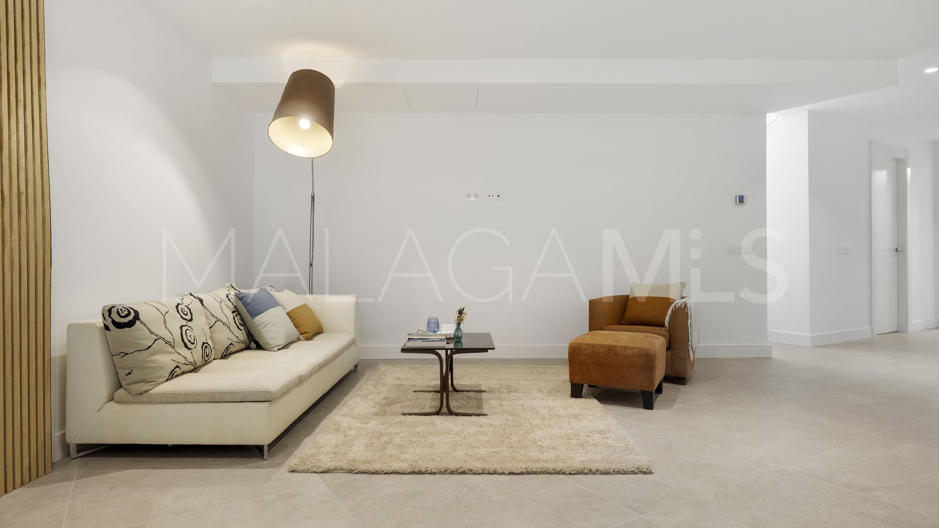 5 bedrooms villa for sale in Marbesa