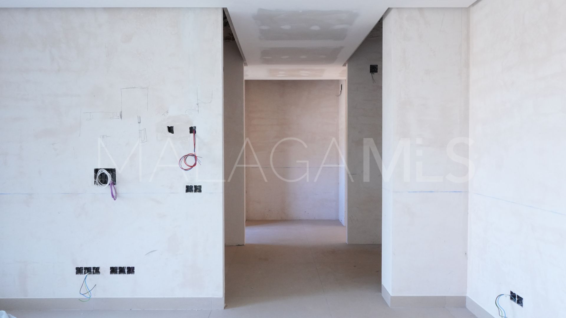 Villa for sale in Guadalmina Baja with 4 bedrooms