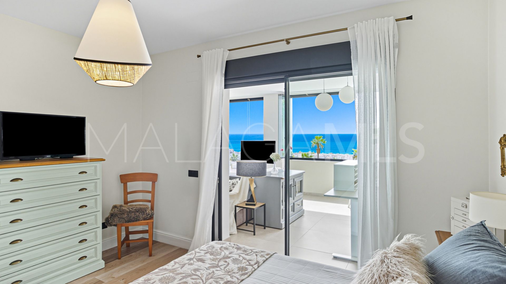 Mirador de Estepona Hills, apartamento with 3 bedrooms for sale