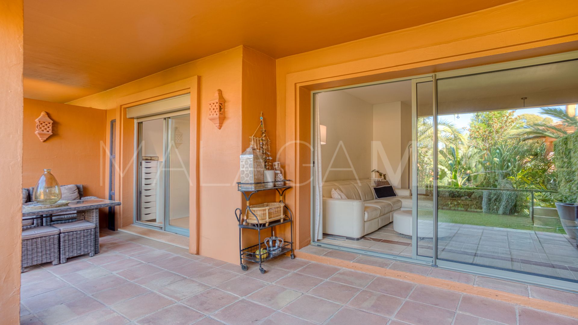 Buy apartamento planta baja in Benatalaya