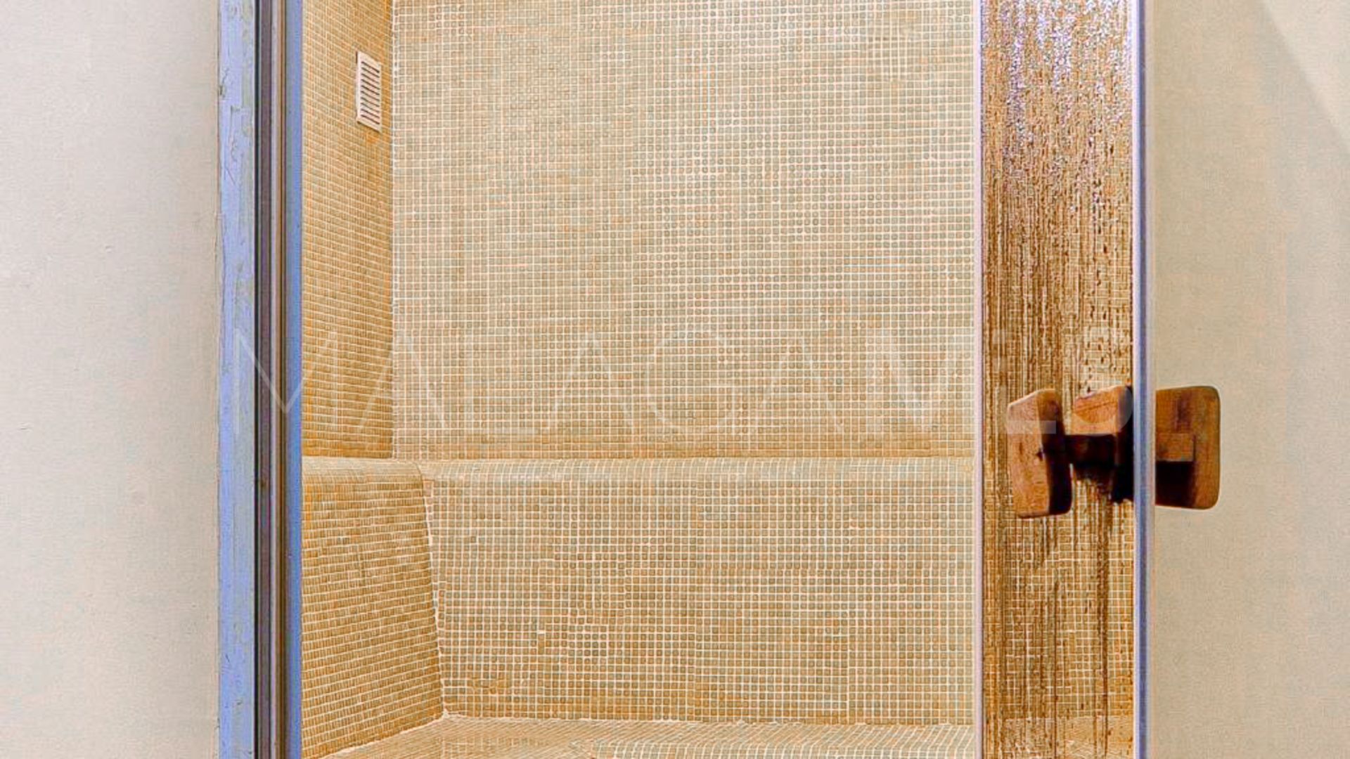 Buy apartamento planta baja in Benatalaya