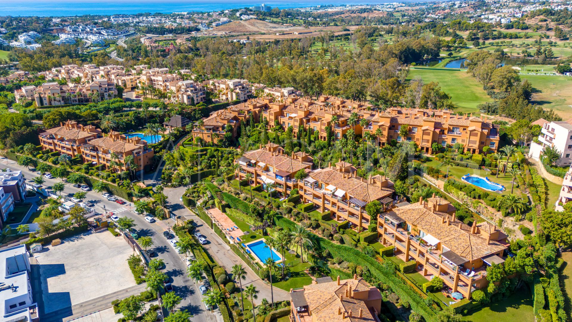 Buy apartamento planta baja in Benatalaya
