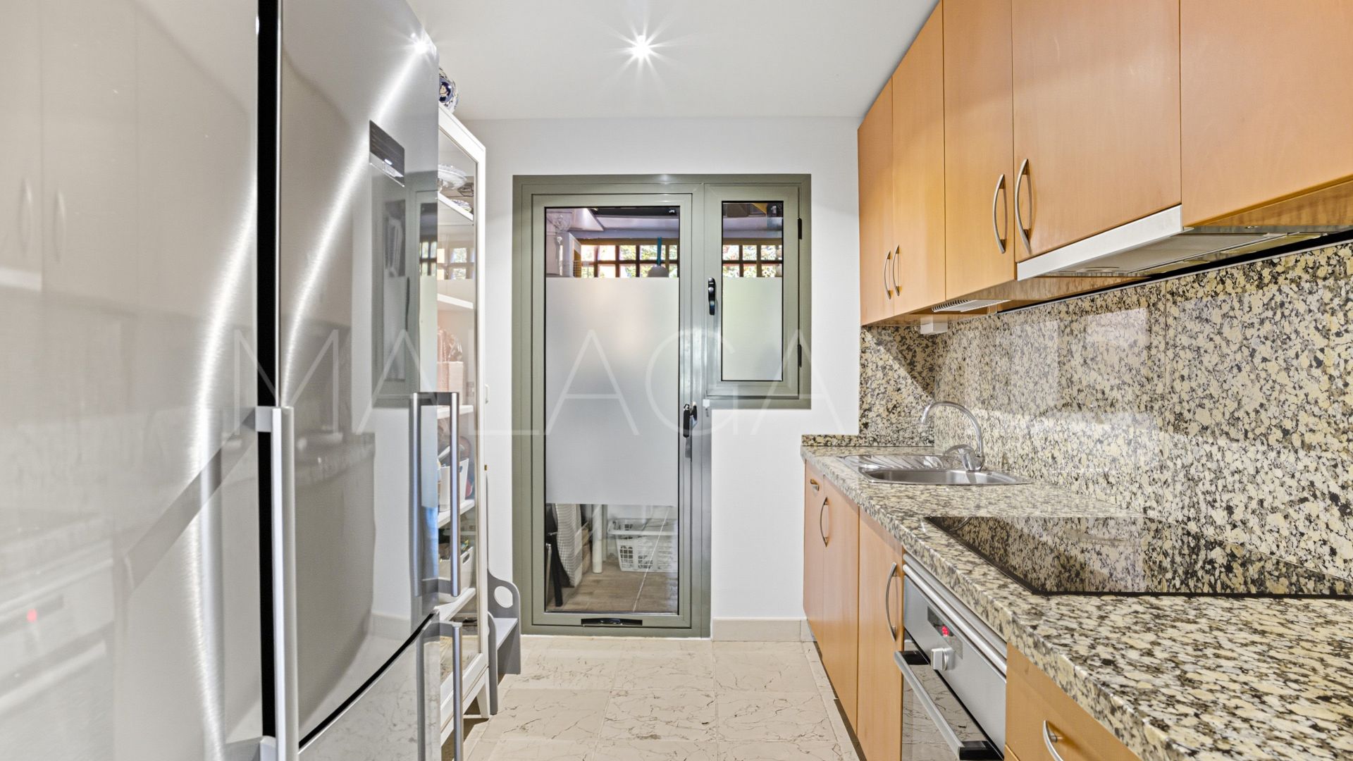 Buy apartamento planta baja in Benatalaya