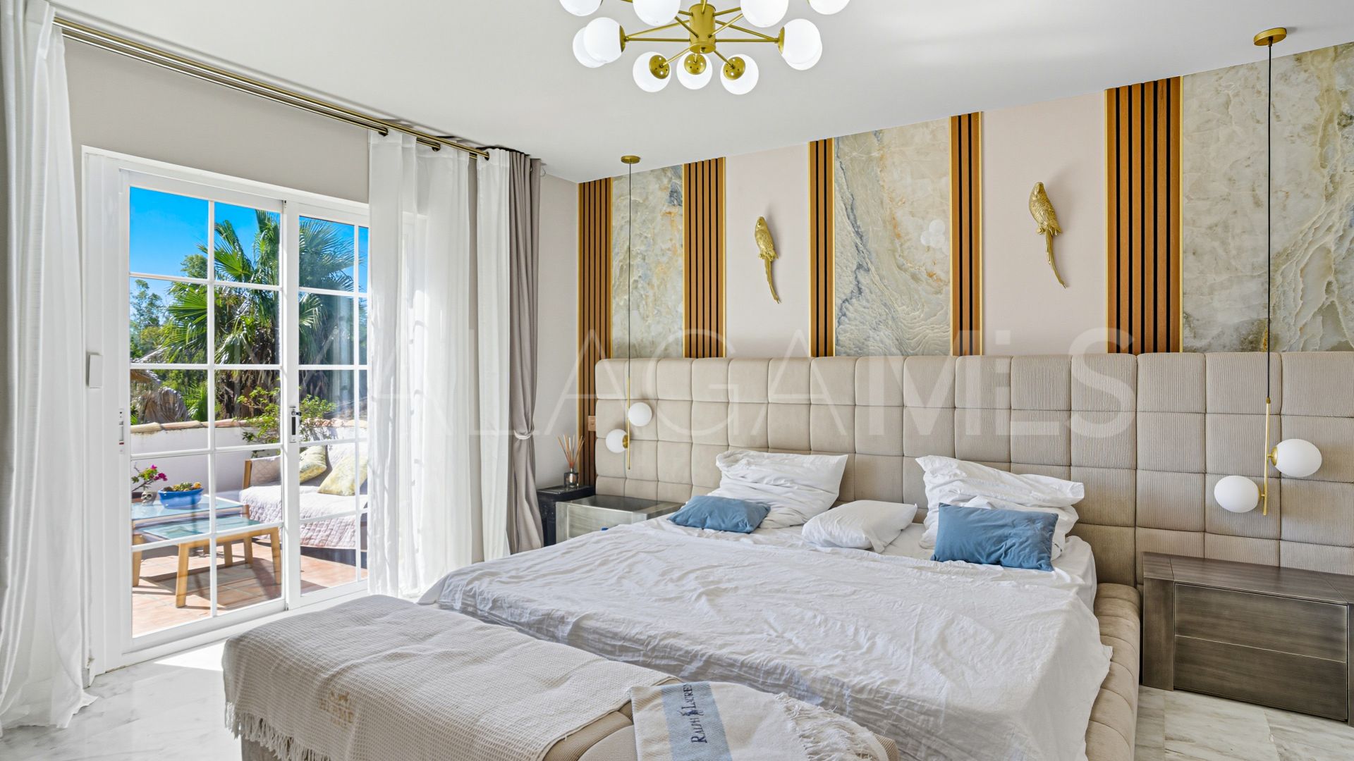 Villa for sale in Guadalmina Alta