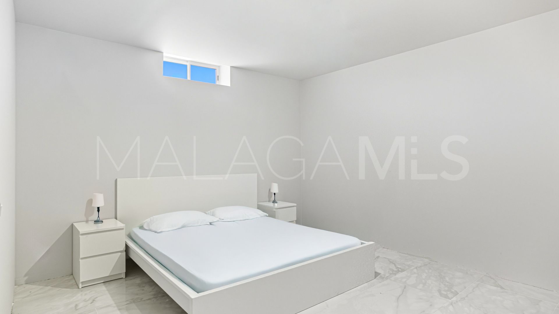 Villa for sale in Guadalmina Alta