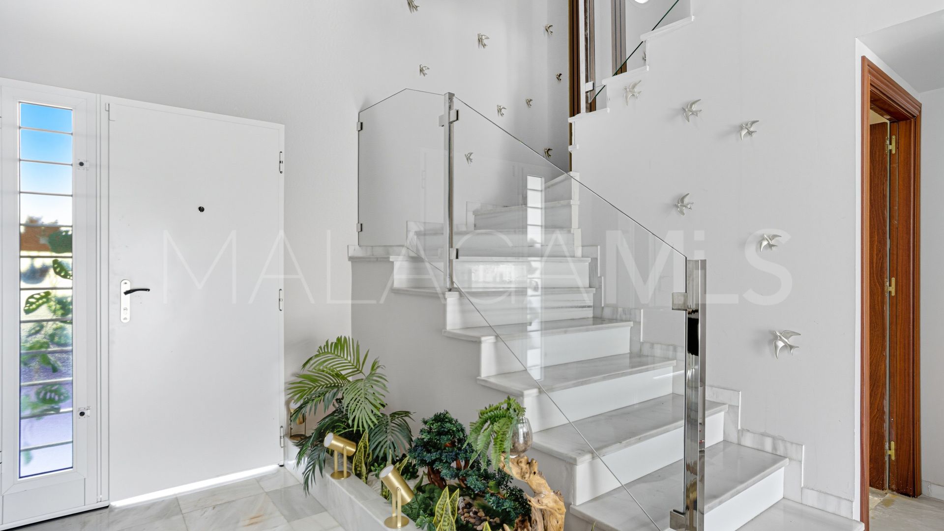 Villa for sale in Guadalmina Alta