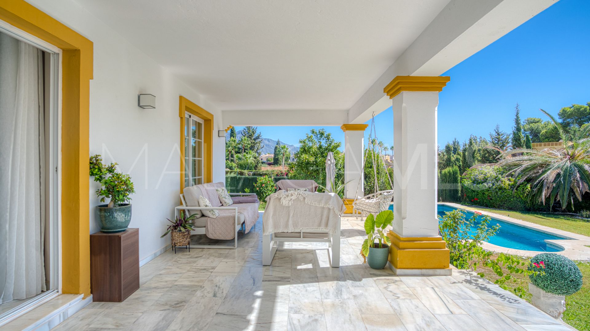 Villa for sale in Guadalmina Alta