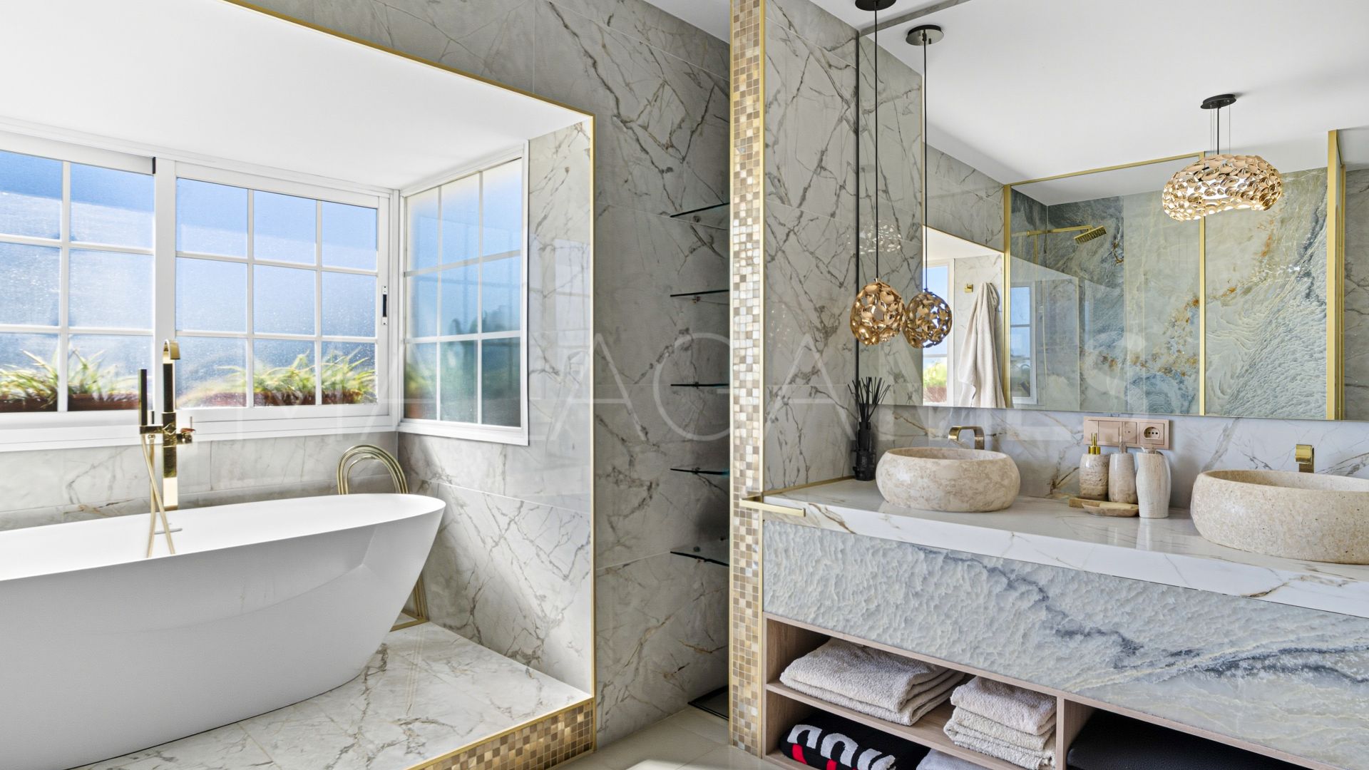 Villa for sale in Guadalmina Alta