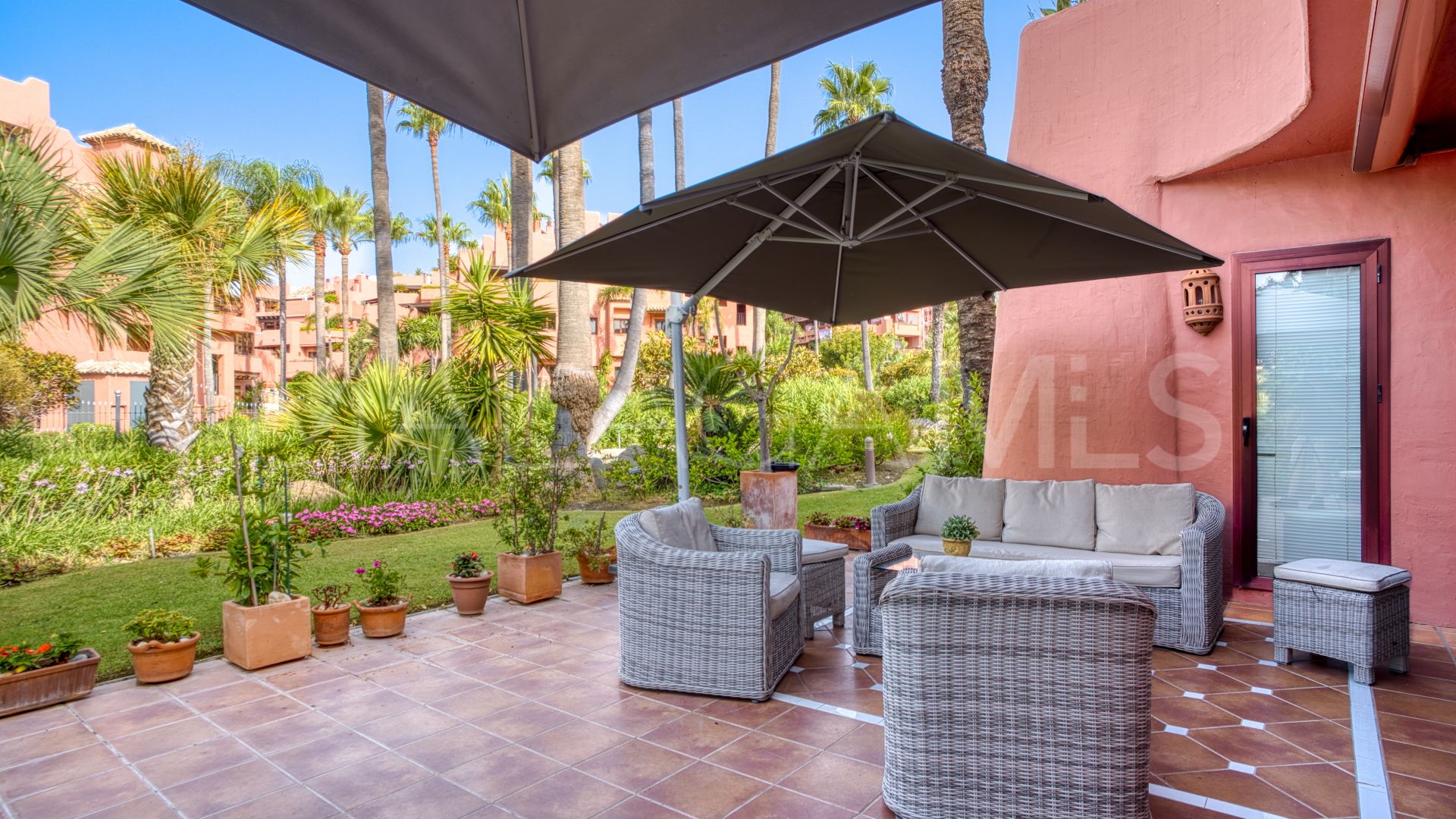 Appartement rez de chaussée for sale in Menara Beach