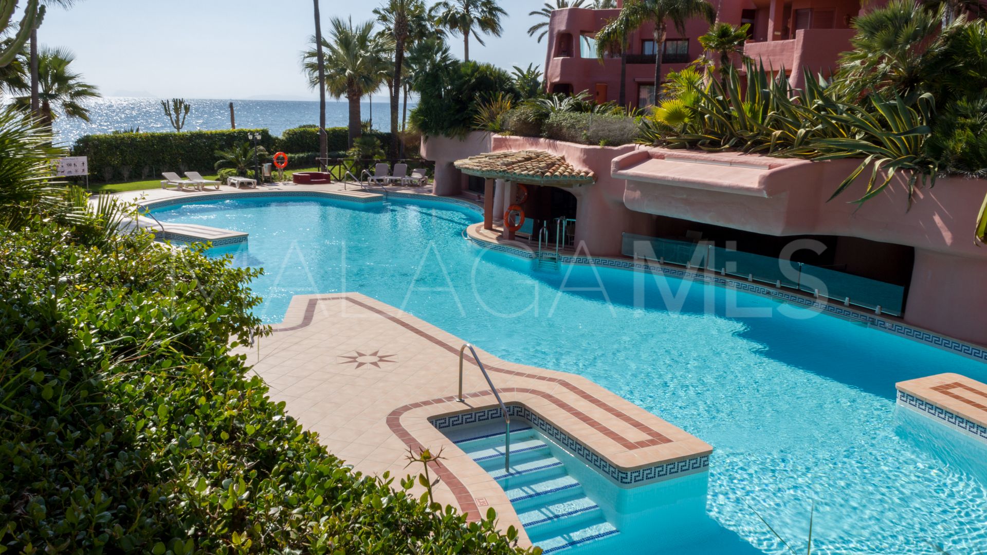 Appartement rez de chaussée for sale in Menara Beach