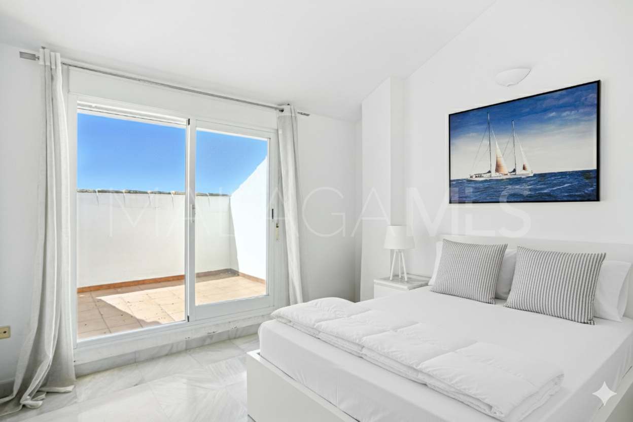 For sale penthouse in Los Pinos de Nagüeles