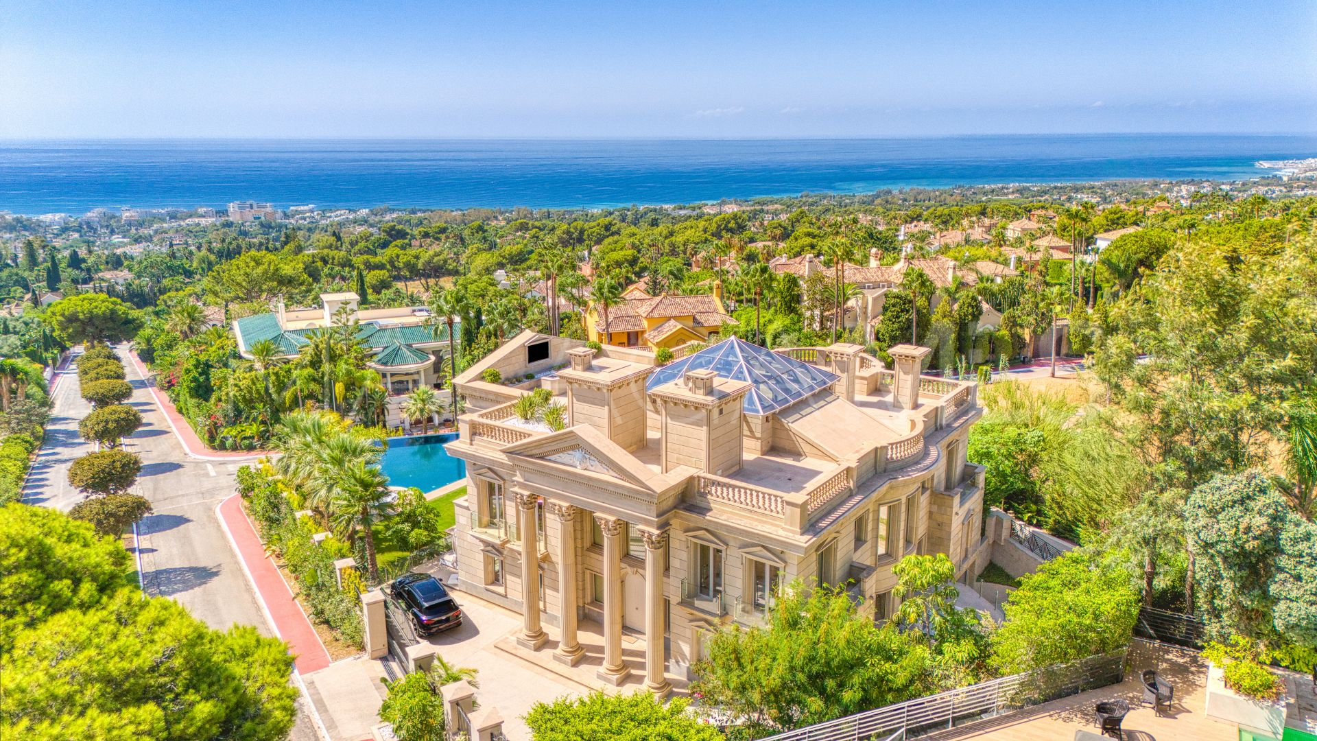 Villa for sale in Sierra Blanca